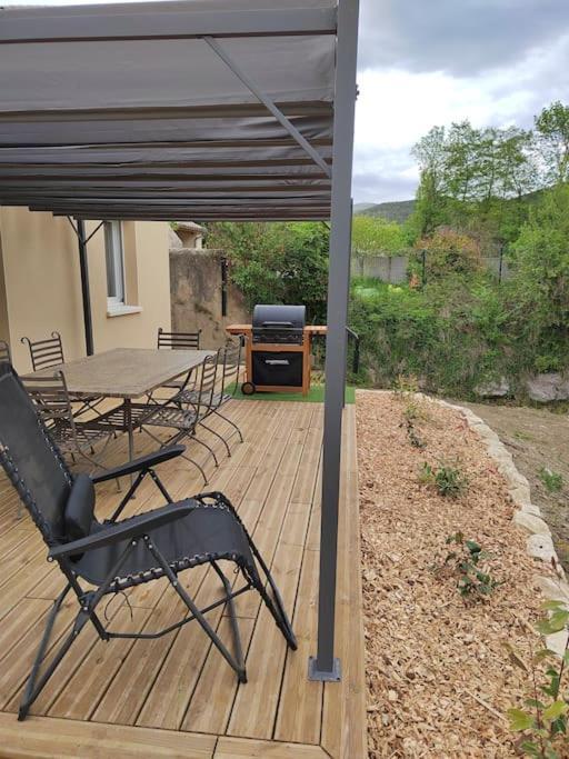 Gite Le Chaudron 1 A 7Pers Avec Piscine Montclar-sur-Gervanne Exterior foto